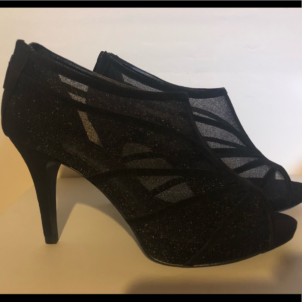 Black heels